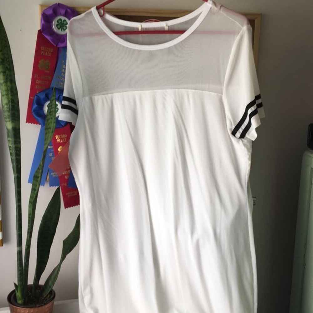 mesh sleeved tshirt dress